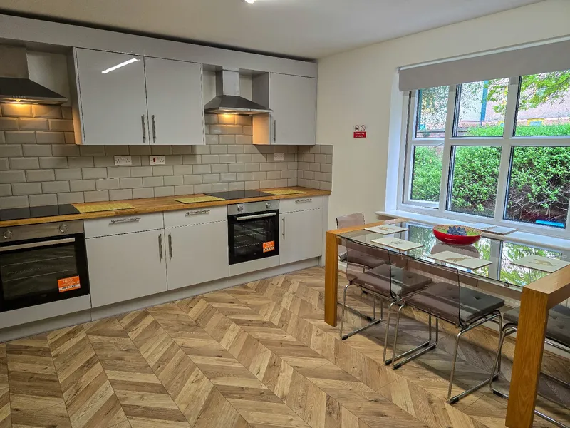 6 Bedroom Student House- 15 Denison Court NG7 3PH - Thumbnail 26